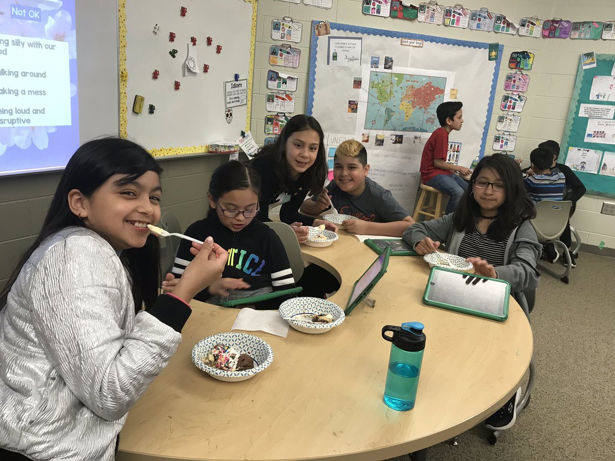 Mrs.Stryjewski tweet media