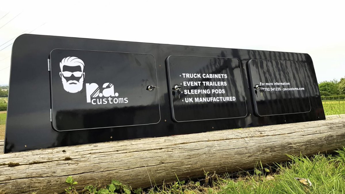 PaCustoms's tweet image. When Scania U.K. ask for a cabinet for a demo vehicle and tell you it’s going to be on show at Truckfest Peterborough who am I to say no 🧐🤗# #scania #demo