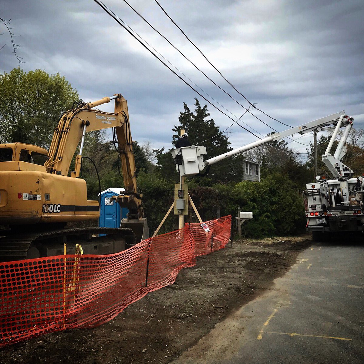 DaveRizzolo's tweet photo. National Grid arrived to connect our temporary electrical service! We are juiced up and ready to go!

Oh, and this is officially the wettest April on record... Yea for records (or not if you are trying to build)!

#houselessordinary #process #construction #recordbreaking https://t.co/LIeq8AcPRD