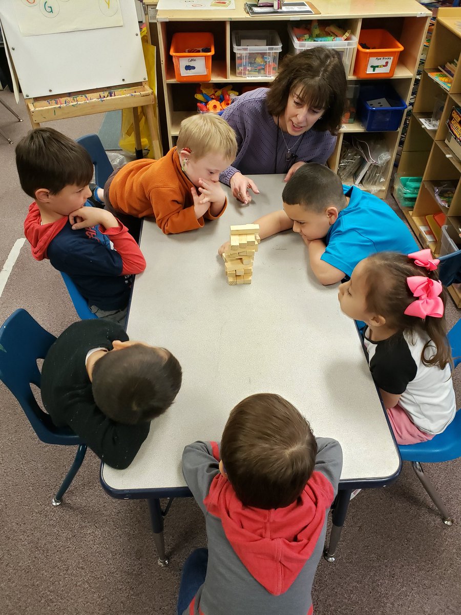 Preschool_VivES's tweet photo. Combining social skills with fine motor learning #jenga #friends @VivianESJeffco @JeffcoSchoolsCo https://t.co/GAlCJB6mei