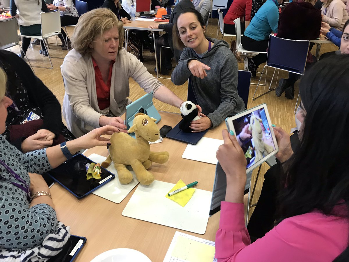 lizjonesLTM's tweet image. Always blown away at the way my fantastic colleagues get stuck in with new skills and tasks. #EdTech #JSVInset sharing our iPad video skills and expertise. @BSNEdTech
