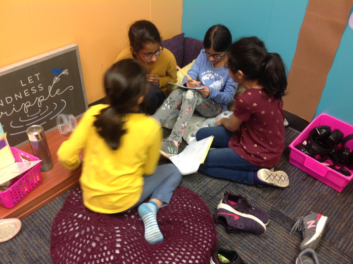 2TBrookForest's tweet photo. To reinforce the concepts of division of labor and specialization, students developed proposals to enhance our classroom or the school.  They generated questions to create their plan and divided their resources into human, natural, and capital. #D53Learns #D53Cares https://t.co/lCushNIWim
