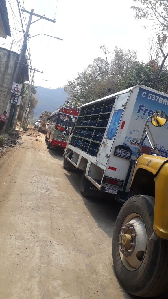 PMTVILLACANALES's tweet photo. #TráficoVc

Trabajos de recapeo en #ElPorvenir se están realizando cierres conforme la carga vehicular, #PmtVC trabaja en el lugar. https://t.co/2jaMelvfaV