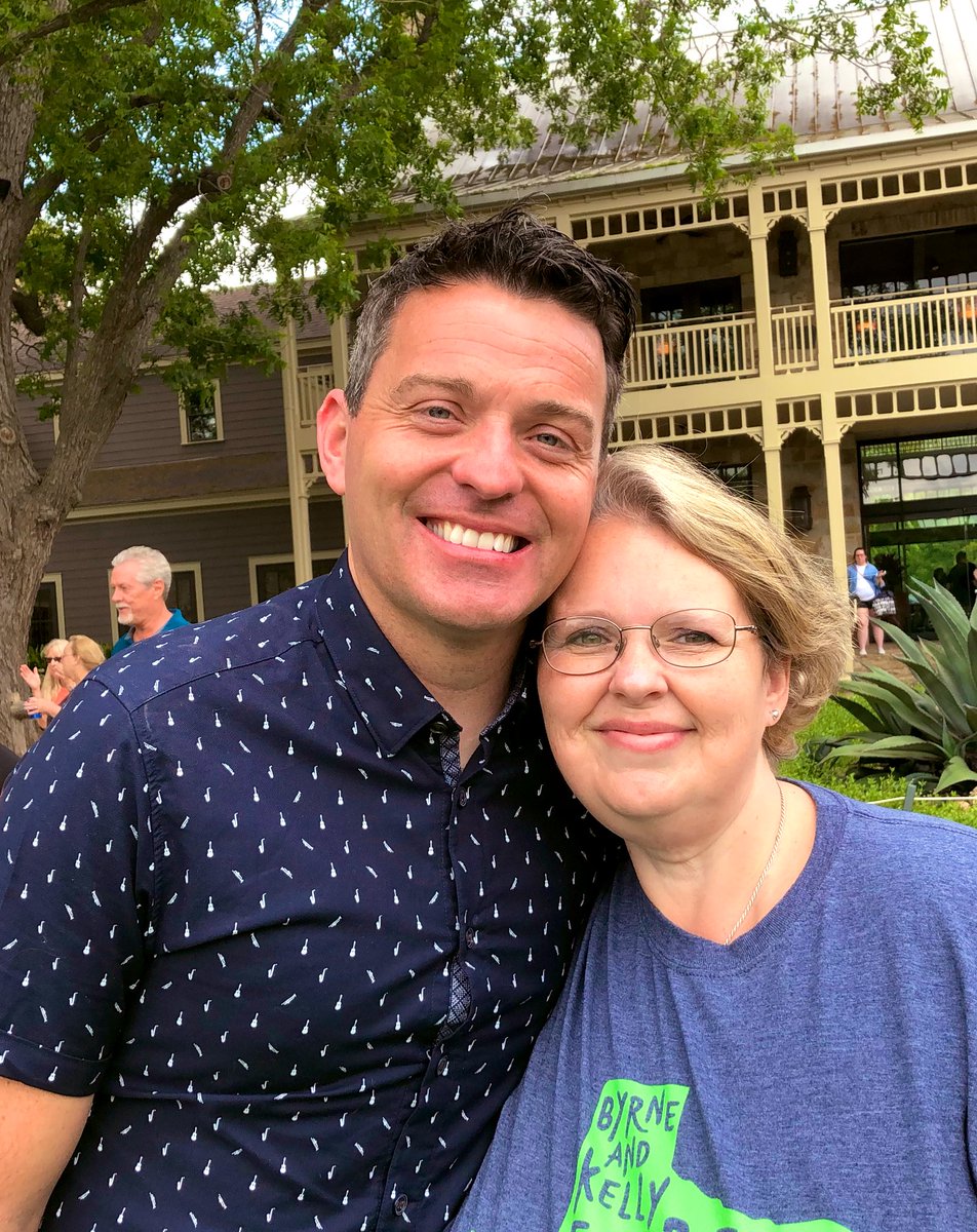 AcousticFans's tweet photo. And just like that... we said goodbye! 🤠 
Thanks for another Amazing Fan Retreat! 
#AngieRocks ☘️🎶💗  
#LostPines #BKRetreatAustinTexas https://t.co/Jx66vw7nqc