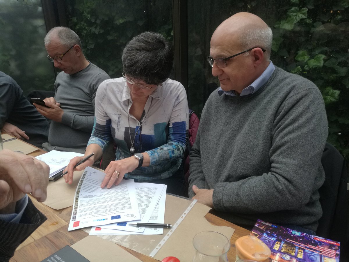 ViMMuseum's tweet photo. #EuropaNostra and #ViMMuseumPlus signed on this special #LabourDay, #Brussels a Joint Statement Highlighting the role of #DigitalHeritage in the future of #CulturalHeritage #EuropeForCulture in the context of the #BerlinCalltoAction. @SneskaEN #Unite4Culture #HeritageForEurope https://t.co/Af5XdjjRNN