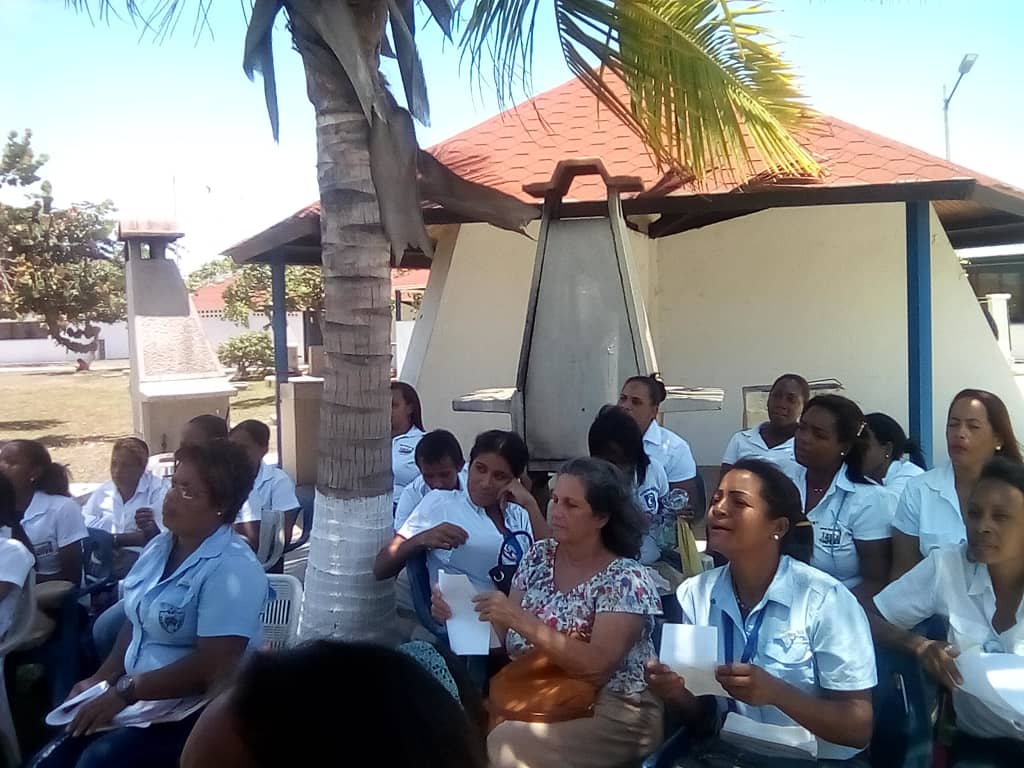 EDUCACIONPALANT's tweet photo. #AltosMirandinos participo del #congresillo #serdiferenteesalgocomun en barlovento @HectoRodriguez @lilianacontigo @rosabecerra3 #LealesSiempreTraidoresNunca https://t.co/Oqj2d6BWKL
