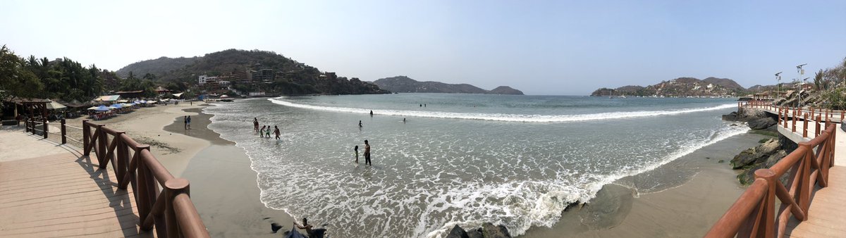 HooliganPats's tweet photo. Playa La Madera ☕️ , Zihuatanejo 🇲🇽. #RolandoElMundo #DeRolConPats #AAUUU #Zihuatanejo #AvenidaBenitoJuarez #Tripadvisor #viajero #mexico #playa #beach #LaMadera #PlayaLaMadera #QuedaMuchoCieloPorVolar https://t.co/GCpJozMgu0