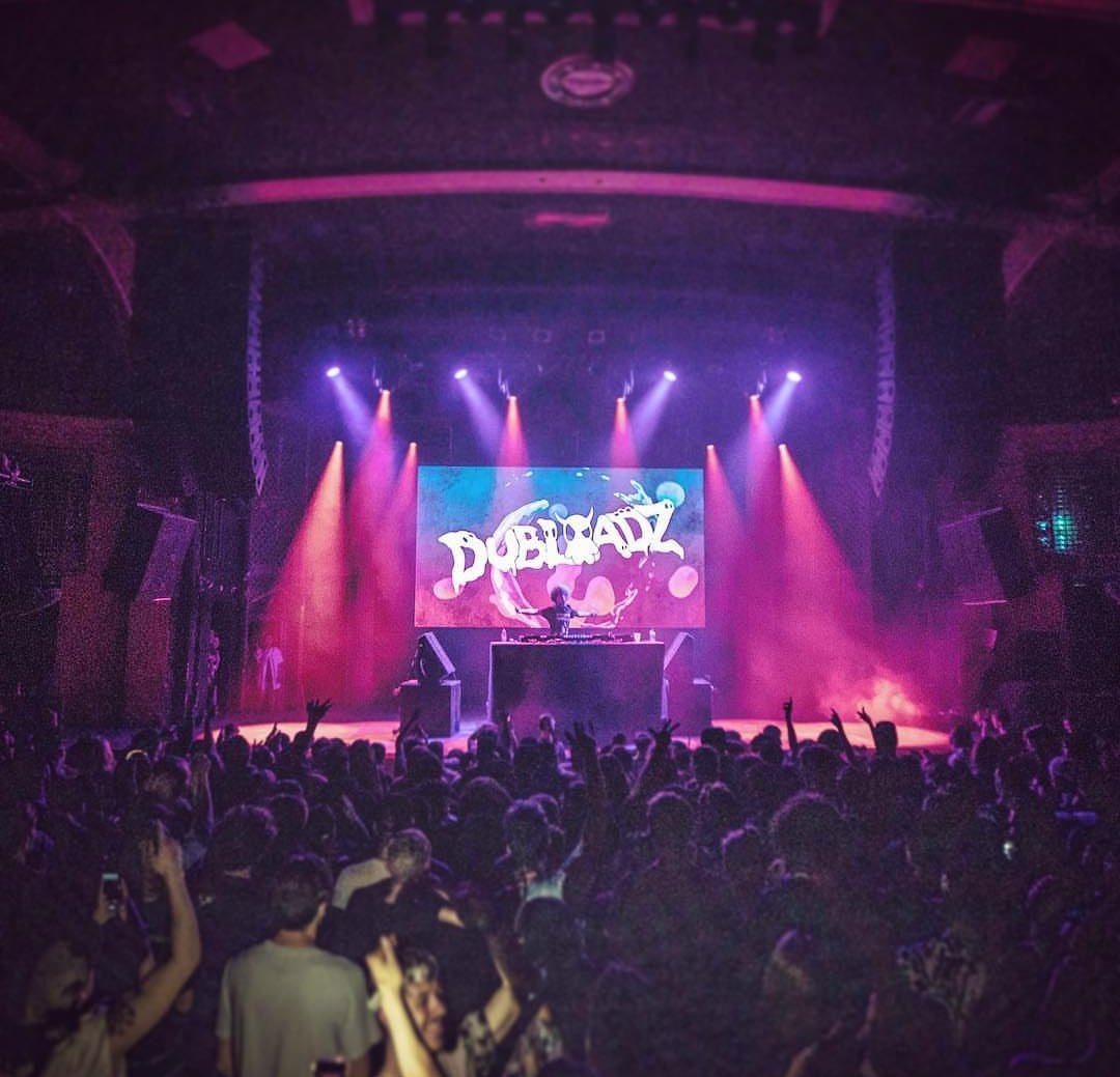 indymojo's tweet photo. In just ONE WEEK @Dubloadz is coming with @diontimmermusic and @Kompanymusic to take over @oldnationalcentre during the #NeonPhantom tour! 🔥🔥🔥 About to be LIT! Tix online at https://t.co/0ZCN9aWtfC or get them at @TheMousetrap tomorrow nite during #AlteredThurzdaze for $20! https://t.co/5unpcJGb9C