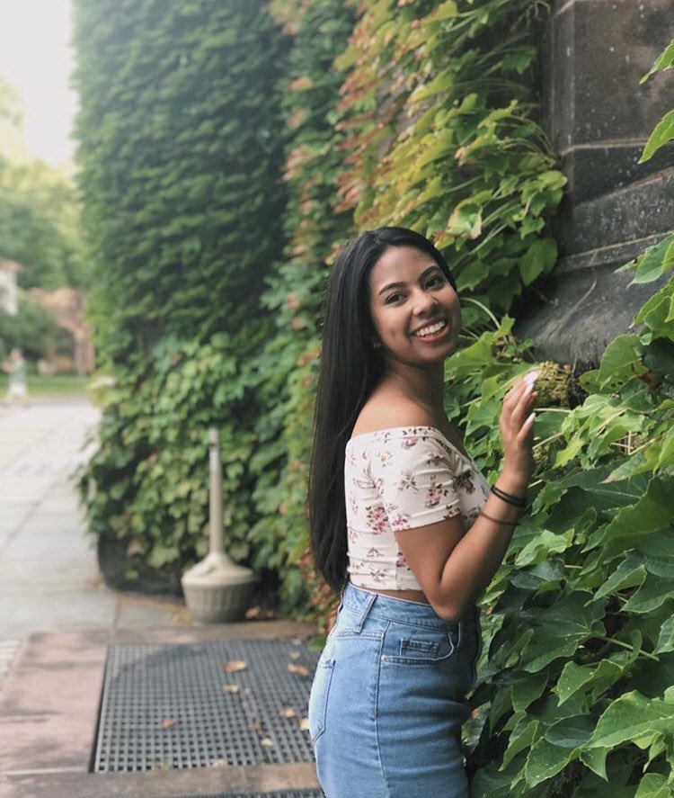 Happy Birthday to our wonderful sister H! We hope you have the beSDT day! 💛