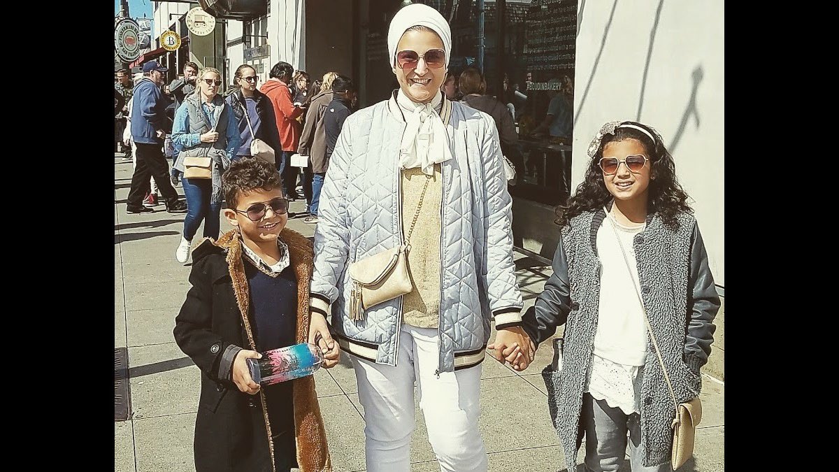 SacScienceMarch's tweet image. Our next speaker is Dr. Reem Al Olaby @reemolaby She has a masters and PhD in biotechnology and is an assistant professor at Cal Northstate University. Dr. Olaby will be joined by her children to discuss how hate and bigotry are public health burdens. Hear her on #MaytheFourth!