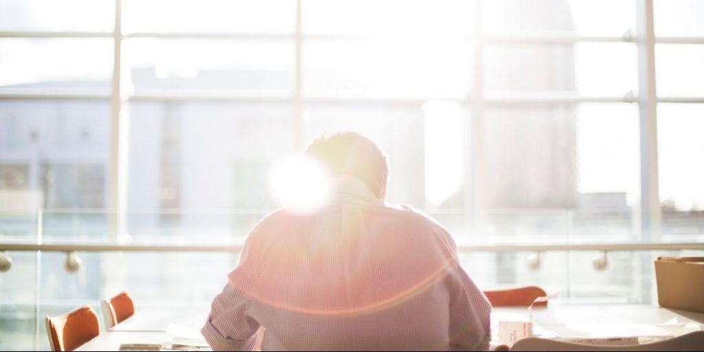 Sure, thought leadership shouldn't be overtly promotional - but does that mean that you can't mention your company *at all*? Get the answers on the Hippo blog: buff.ly/2V72PF1