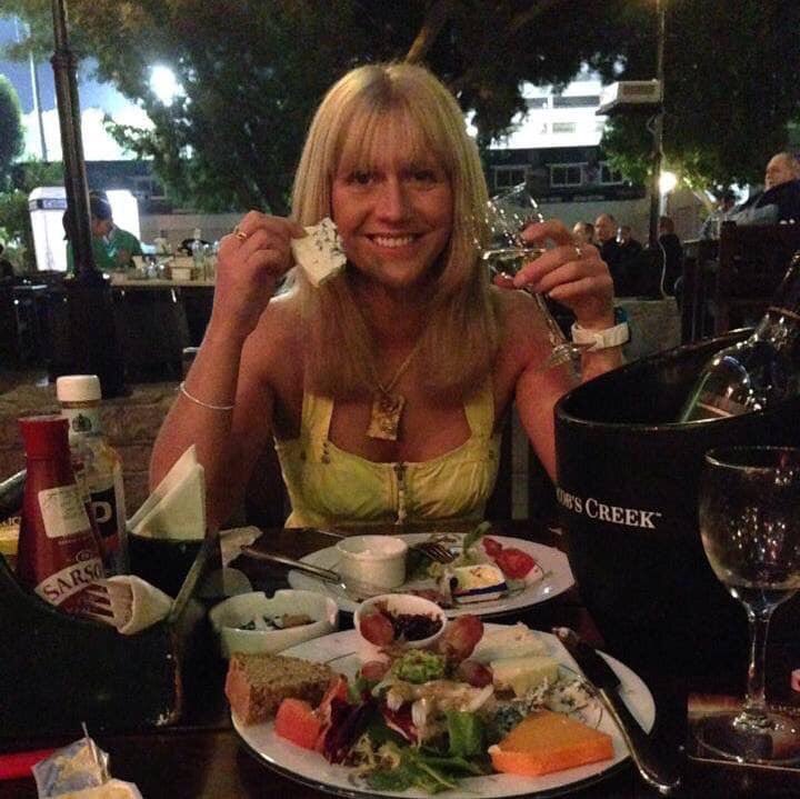 lesleyorion's tweet image. Friend Emma Faulds from Kilmarnock, missing since 8am Sunday 28th. Left house on foot, left her dog at home and her phone is off. This is absolutely not usual for Emma. Call Police if you know anything of her whereabouts. Please, please share 😢