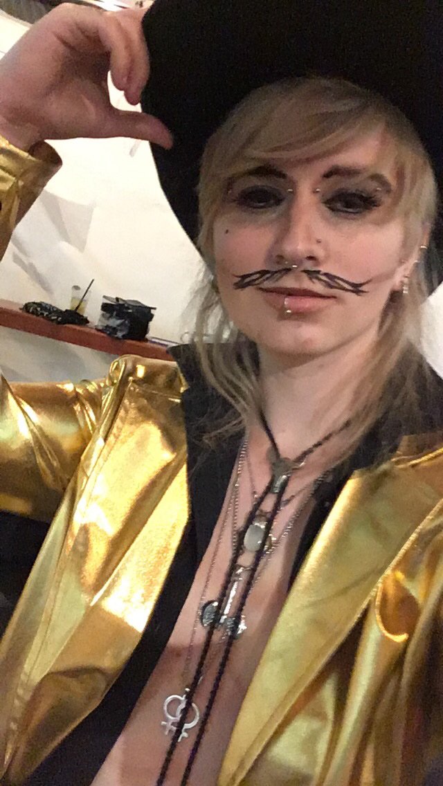 StoneButchCass's tweet photo. Some of my hair fell out of my braid right before it started and it got this great mullet-within-a-mullet going. #DragRace #dragking #dragkings #dragmodel #dragkingsoftwitter #rupaulsdragrace https://t.co/QfGRCwstjG