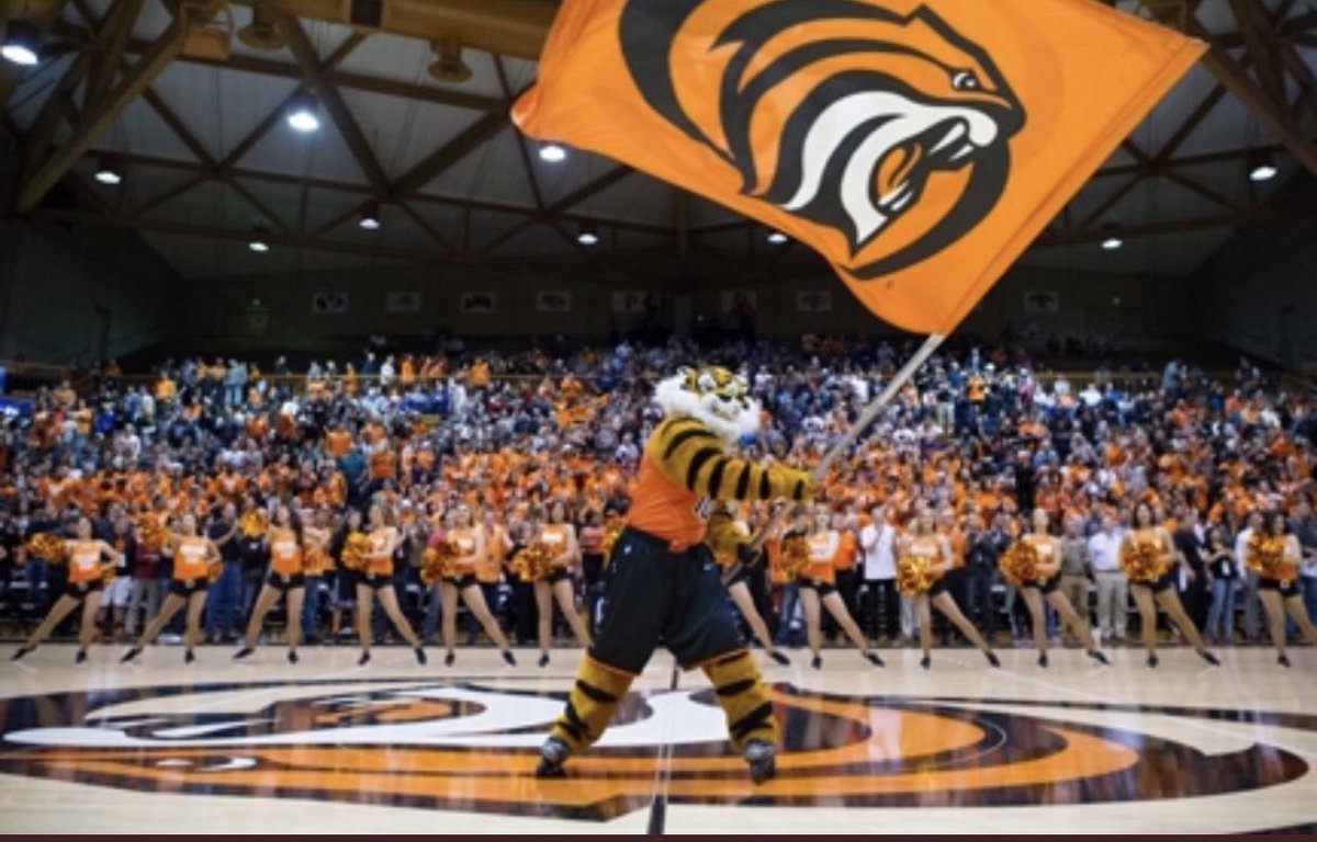 Extremely blessed to announce I have received my very FIRST Divison 1 offer from The University Of Pacific to further my academic and athletic career! #JoinTheRoar <a href="/PacificMensBB/">Pacific Men's Basketball</a>