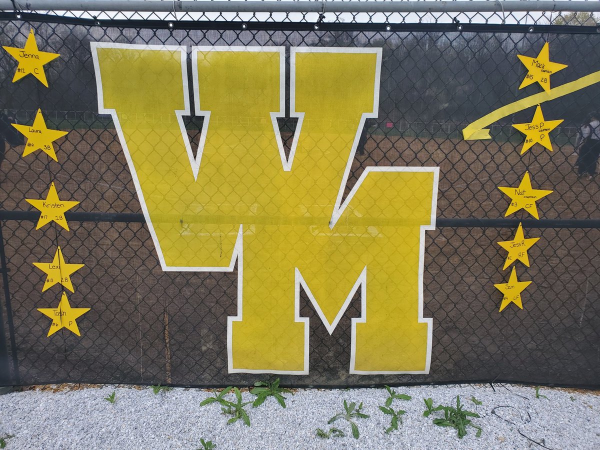 WMAthleticDept's tweet photo. Congratulations to our Senior Softball players celebrating their senior night game tonight v. Lakeland! #hometownpride @WestMilfordSupt @daniel_novak_WM @HighlanderHerd @WMTHSPrincipal https://t.co/ZUmhmCXZok