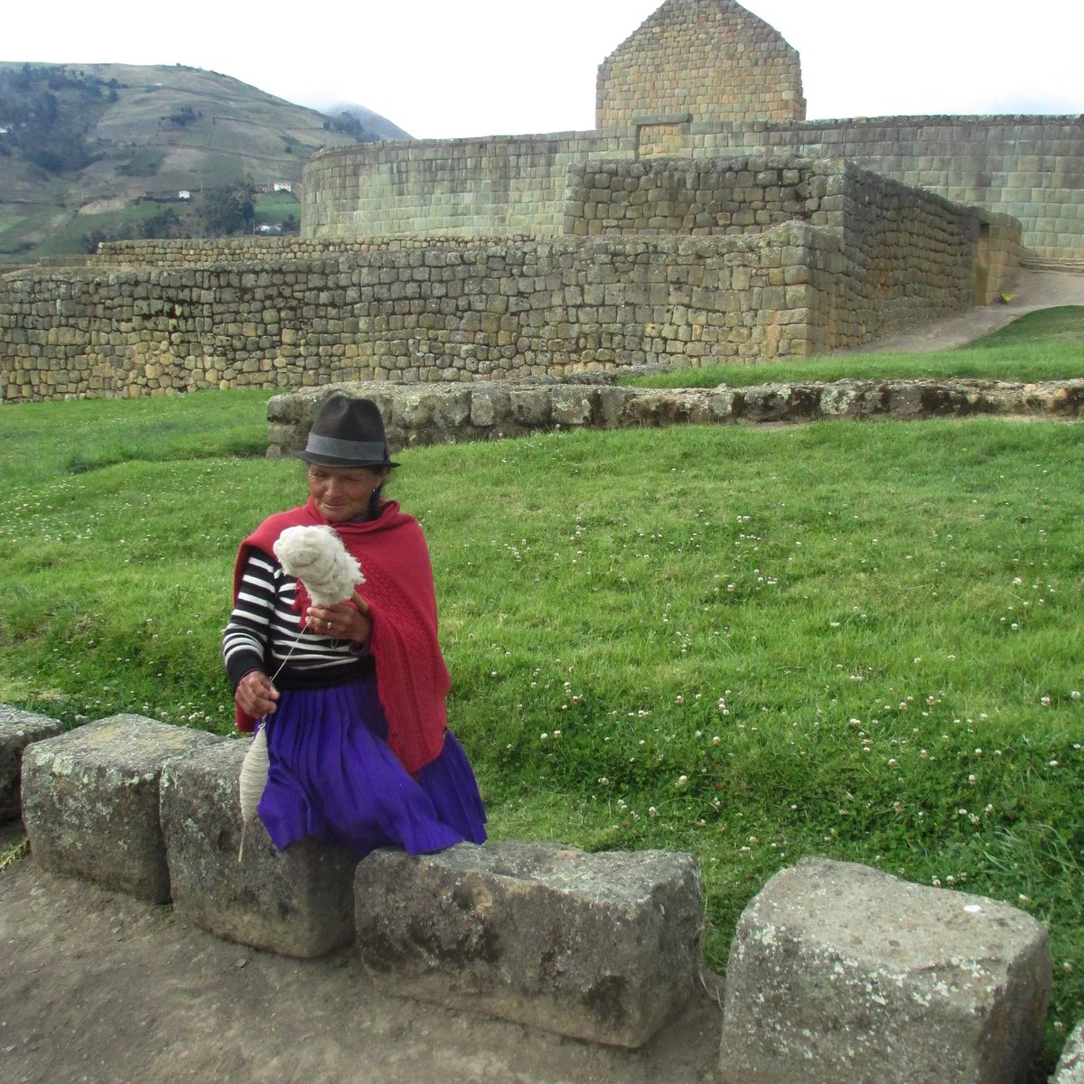 diegotaco08's tweet photo. 🇪🇨 Ingapirca (word kichwa meaning 'wall or wall of the Inca) is, without doubt, the most important pre-Columbian archaeological site in Ecuador. It is located in the province of Cañar, is the best preserved Inca architectural complex in the country, which is located at 3.160 m.s. https://t.co/XfMvxz3PMr