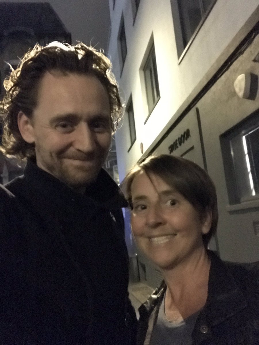 BrackpoolBev's tweet photo. Best.Birthday.Ever. ! Play was amazing and to top it off met the man himself ! Massive thanks to my awesome husband @brackers1977 @twhiddleston #Betrayal https://t.co/eEYNt1lqXT