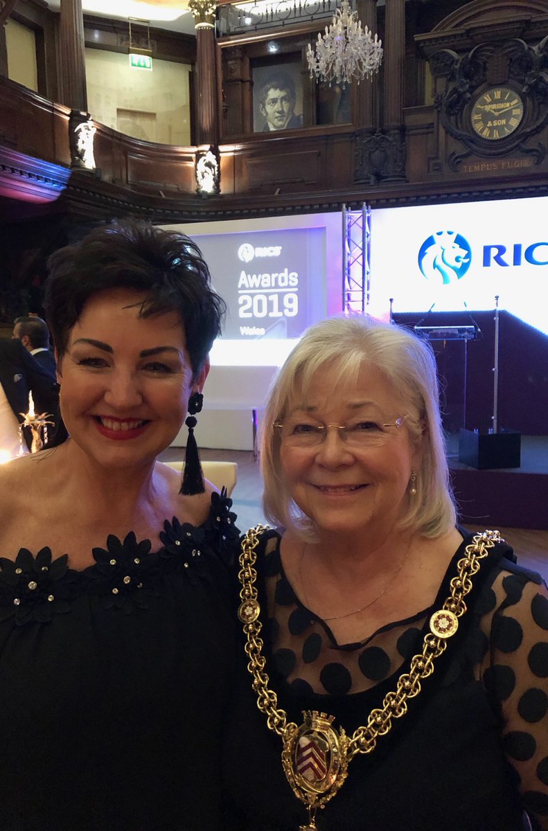 Great to meet #lordmayor #Cardiff ⁦@cardiffcouncil⁩ ⁦@RICSWales⁩ #RICSAwards ⁦@WiPUK⁩ #ladiesinbusiness