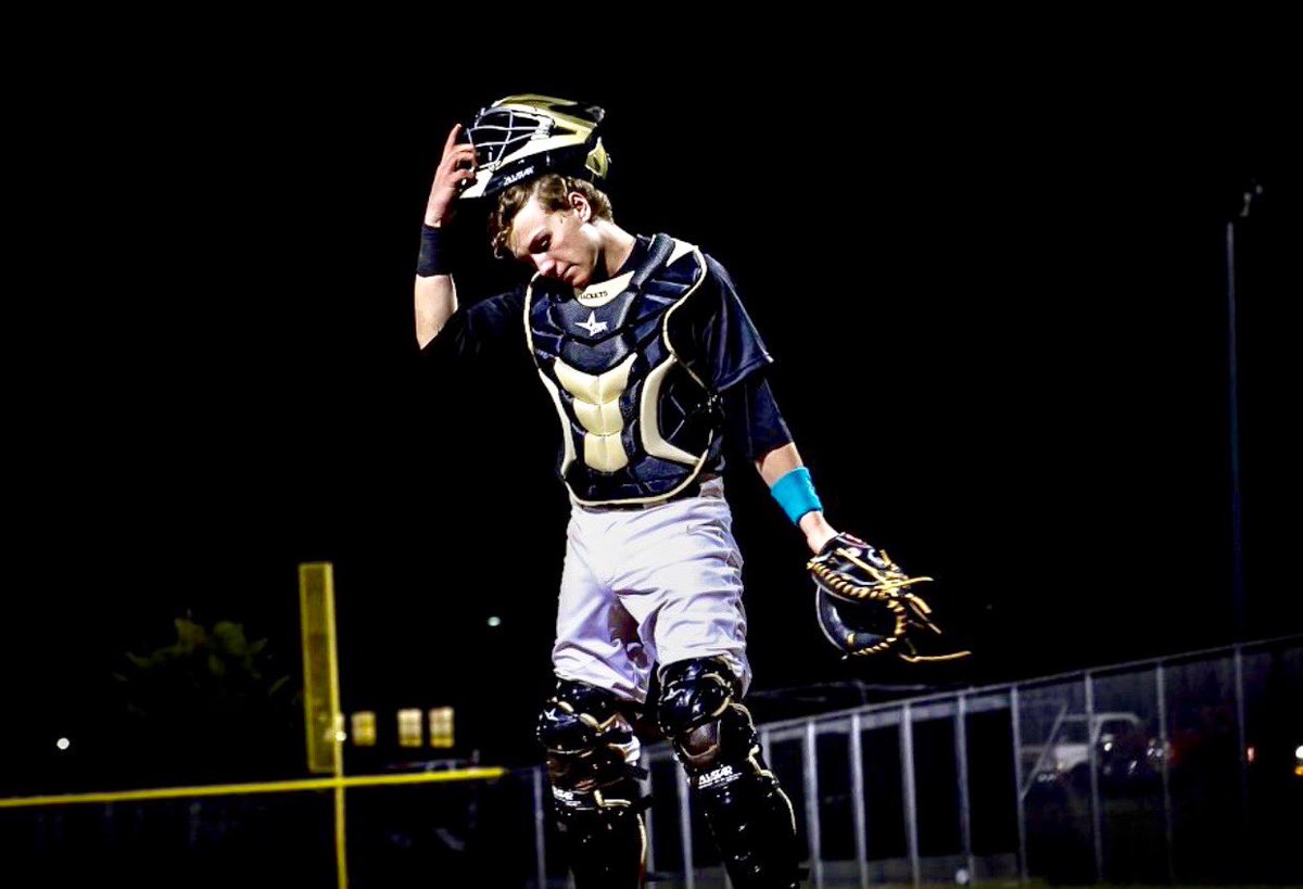 DMB_3_'s tweet photo. Blessed to say that I have Committed to Jacksonville State University!! First I want to thank the man upstairs for this opportunity. Thank you to my family, friends, teammates, and Coaches for helping me reach my goal. JSU here I come ! @Rockmartdugout @OfficialGHSA @JSUBB https://t.co/vQGwZa5sMh