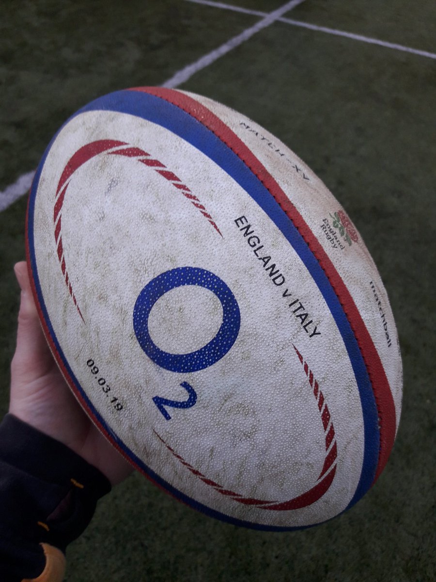 Big thanks to <a href="/maidenheadrugby/">Maidenhead Rugby</a> <a href="/BerksRFUDev/">BerksRFUDev</a> for hosting <a href="/QKidsFirst/">Kids First Rugby</a> u10's CPD 👏! A great evening, lots of fun and lots learned👊. Thanks from the @ChinnorRugby coaches 👍 Also great to chuck around an official  #englandrugby matchball!