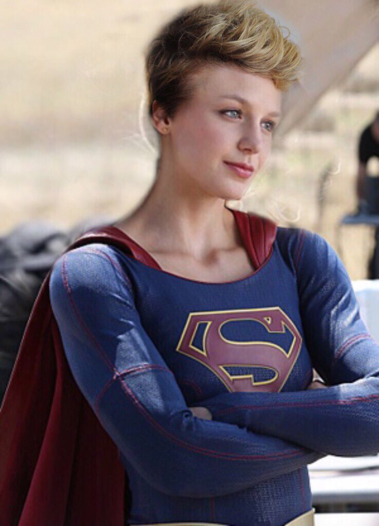 Melissa benoist supergirl kara danvers GIF  Find on GIFER
