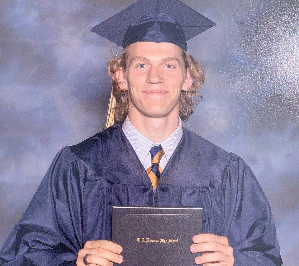WFAE's tweet photo. Putney: Deceased Shooting Victim Riley Howell A Hero. More on the #UNCCharlotteShooting victim here: https://t.co/MqRdD0G3Me https://t.co/u7M4TWUAlu