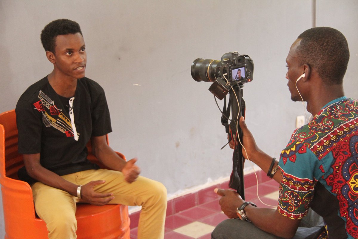 #Conakry [Interview de Stars] SERGE ABRAHAM THADÉE

Interview à retrouver très bientôt sur le site "anoumabo.com", sur la chaîne de télé "Anoumabo.com TV" puis la "Radio Anoumabo.com" via l'application.