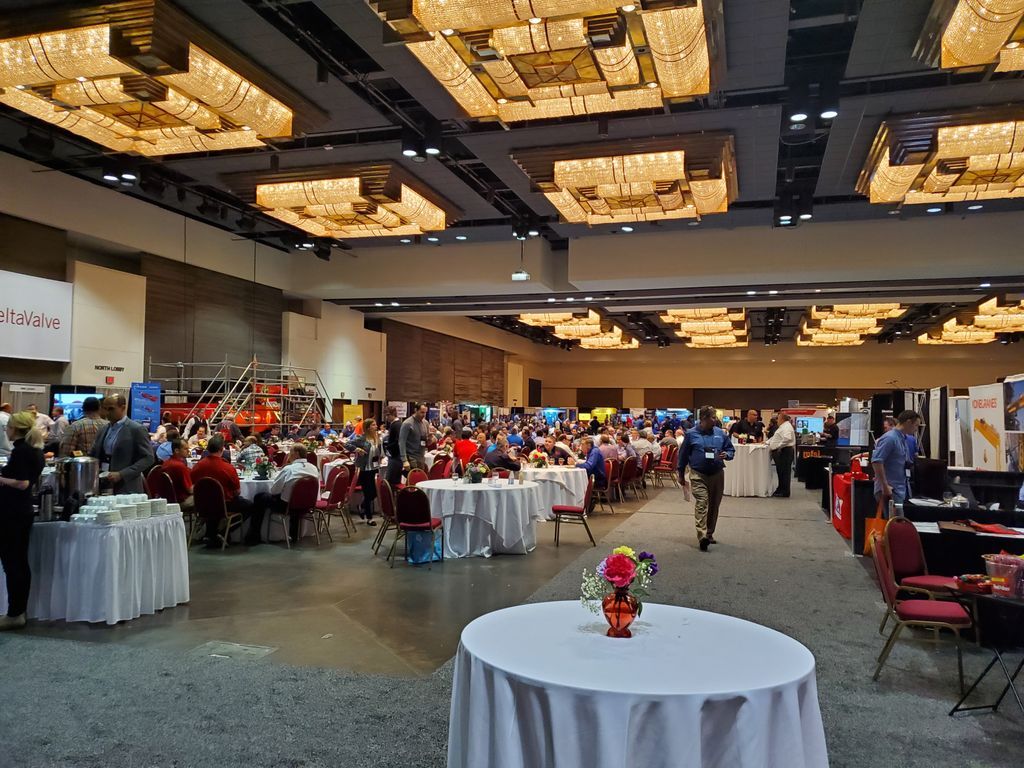 Inspectioneer's tweet image. Enjoying our first day at #RefComm Galveston 2019. Stop and say hi if you see Inspectioneering!