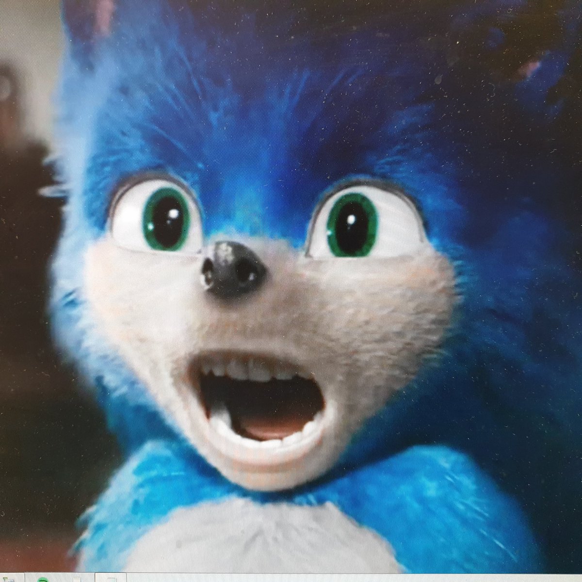 jason_system's tweet photo. What the actual fucking fuck is this? Who designed this monstrosity?, who ok'd this? I want them beaten with a sack of old sega mega drives! #SonicMovie2019 #cannotunseethis https://t.co/oe0CEotEHo