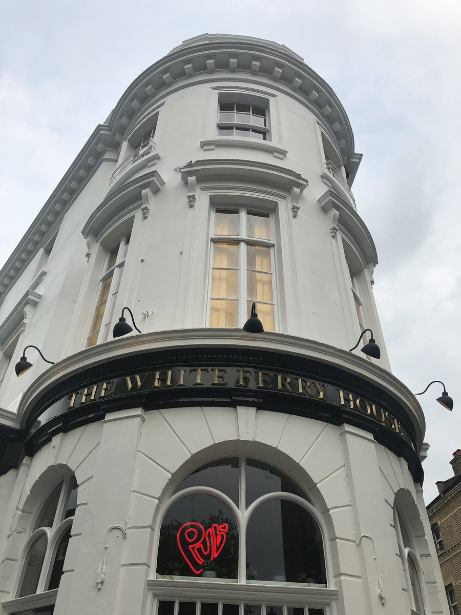 morenomasey's tweet image. At the opening launch party of our recently completed @inpublove White Ferry House! Will be posting some pics, so keep your eyes peeled! 

#pub #publove #hostel #victoria #london #work #launch #party #architecture #wearearchitecture @RIBA_London