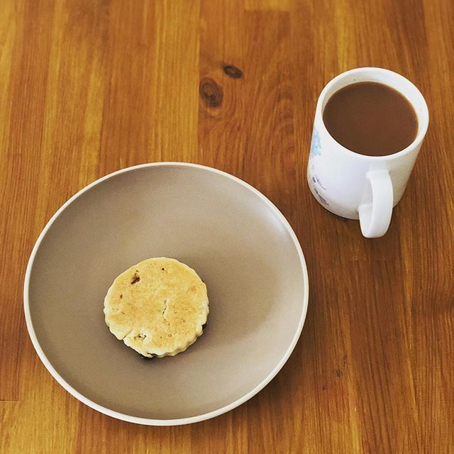 s_hambles's tweet photo. There are now only 3 left 😞
.
.
.
.
.
.
#welsh #welshcakes #cakes #tea #yorkshiretea #only3left https://t.co/iIvQJ1605J https://t.co/2UUuzNflkL