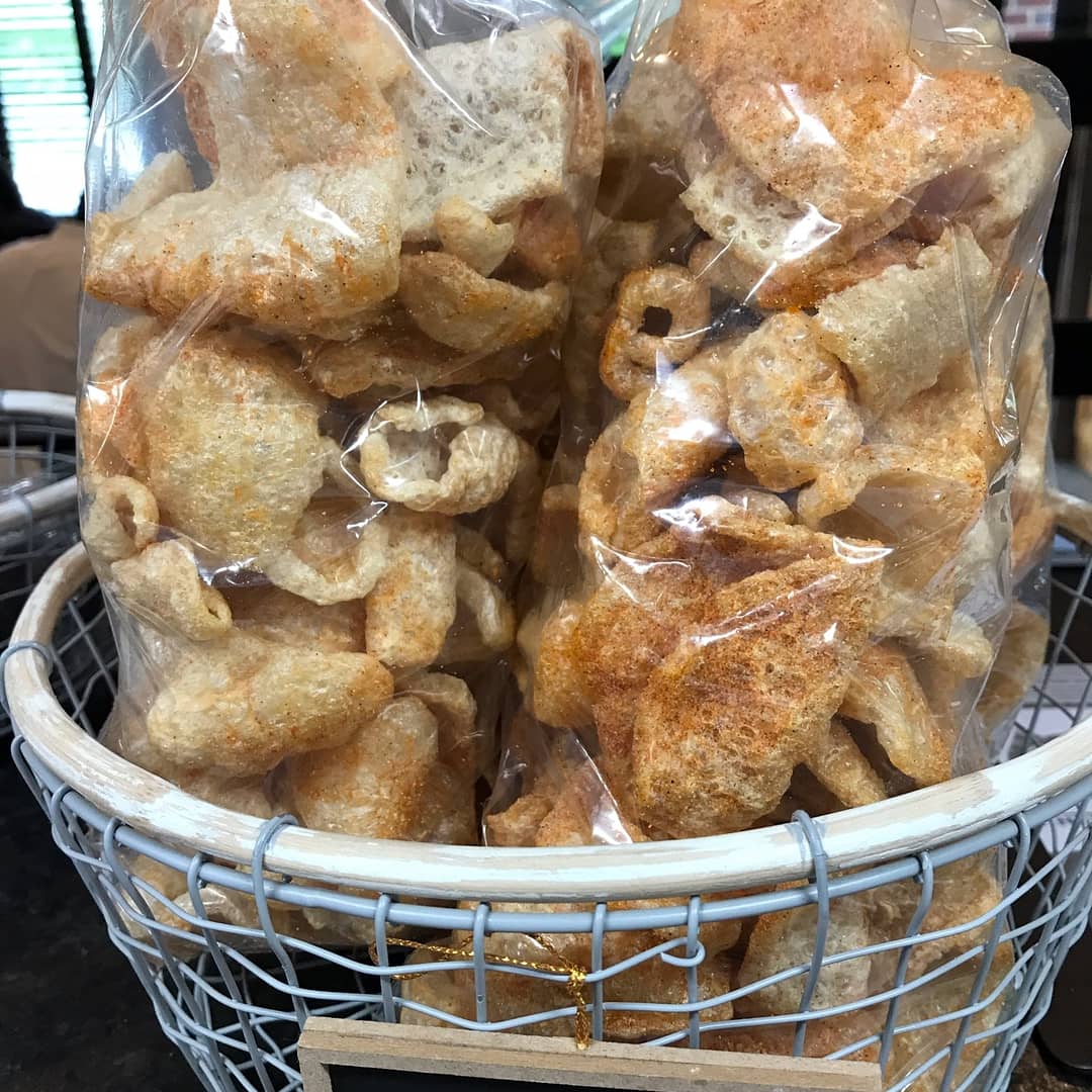 Check out 👀 these brand new items 👉🏻 Checkered Pig Racin' Dusted 🏁 Pork Rinds and Collard Greens! Help us spread the word because these items are not on our official menu yet and we want you to give them a try. 😋🐷