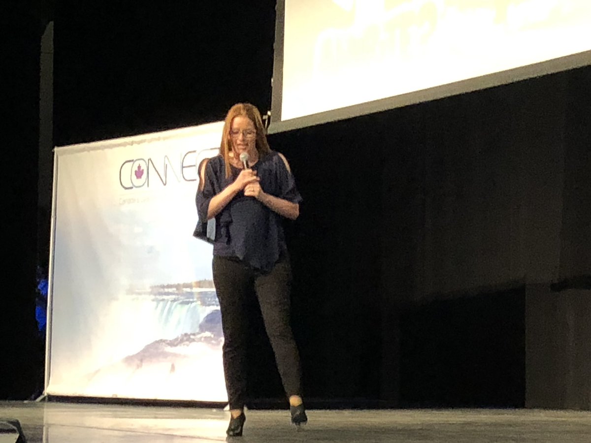 LindaEdwardsi's tweet photo. Ignite at #CanConnect @VirtualGiff Great connections 😀👍 https://t.co/bpeoCr1GYP