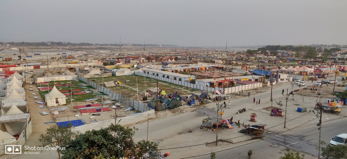 bhatinmaai's tweet image. #Prayagraj #KumbhaMela2019