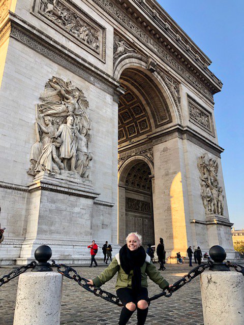 gapku's tweet image. GAP student Maggie Chestler tells us about her @KUStudyAbroad✈️ in France🇫🇷: 

"There were students from countless continent and countries in my French language classes at the University. The largest other group, then Americans, were Chinese graduate..."

instagram.com/gap.ku