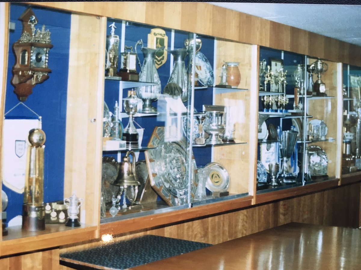 clarkeys6's tweet photo. Found this pic in the loft. I was lucky enough to visit the #Everton trophy cabinet, August 1985. Canon League, European Cup Winners Cup and Charity Shield. Glorious! @EvertonHeritage @ToffeeWeb @wsagfanzine @TheBlack_Watch https://t.co/1z4cNvgULH