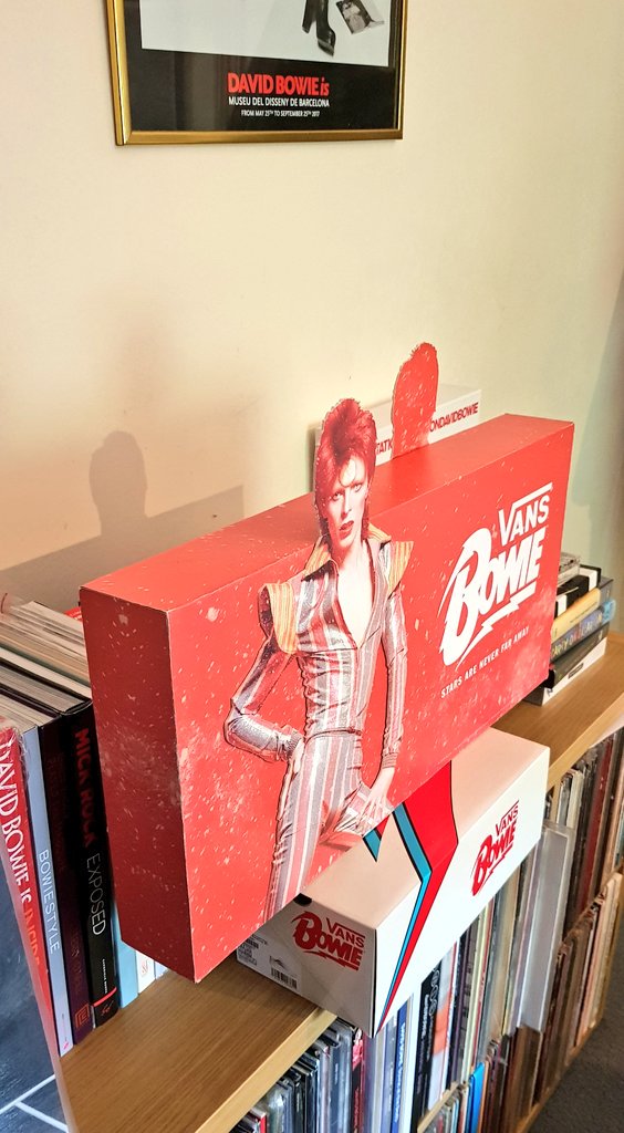 love_me_avenue's tweet photo. Nearly a month after buying my Van's I managed to coherse the guys in store to let me have the promotional box. #DavidBowie #bowieforever #Vans #promobox https://t.co/BWjmtFufQD