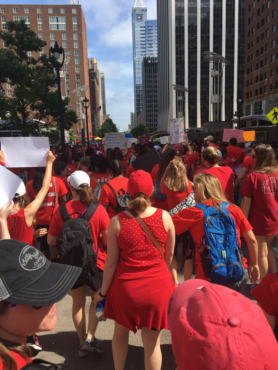 ReneeLWhite5's tweet image. Today I marched again with my coworkers &amp;amp; colleagues from around the state for our students, for our public education system. Our students need more. #itspersonal #redfored #itstimeforachange  #RED4ED #lpeswake