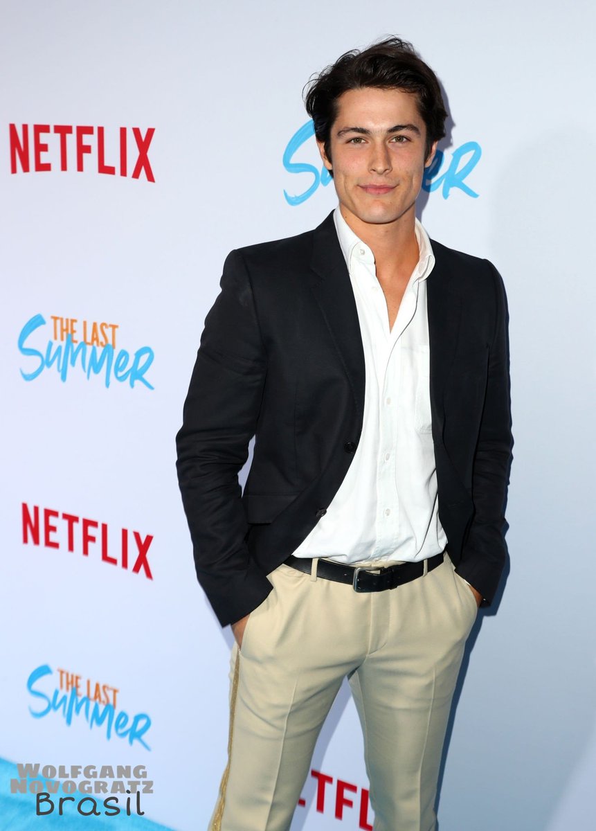 WNBRMidia's tweet photo. 📸| Wolfgang segunda-feira (29 de abril) na Premiere de #TheLastSummer no TCL Chinese Theatre em Los Angeles. #2 https://t.co/MZPp48cQTL