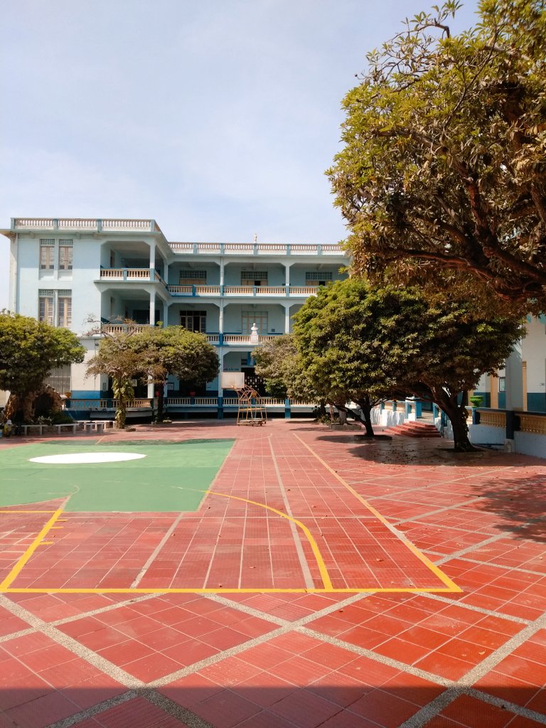 ctamarac_'s tweet photo. Uno siempre vuelve a los lugares donde fue feliz😍 #DíaDeLaExalumnaSalesiana #Prom2014 https://t.co/IE91eHIOv8