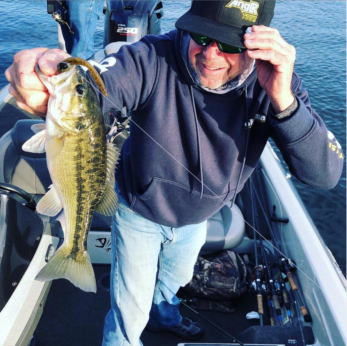 ANGLRfishingapp's tweet photo. Lip It. Log it.
It really is that quick and easy! With each fish you catch, you can gather valuable fishing data. Water, weather, exact GPS location and more... all with the click of a button!
Learn more at https://t.co/e2jPovLWFL
#bassfishing #FishingIntelligence #AnglrBullseye https://t.co/PWQeluAKsk
