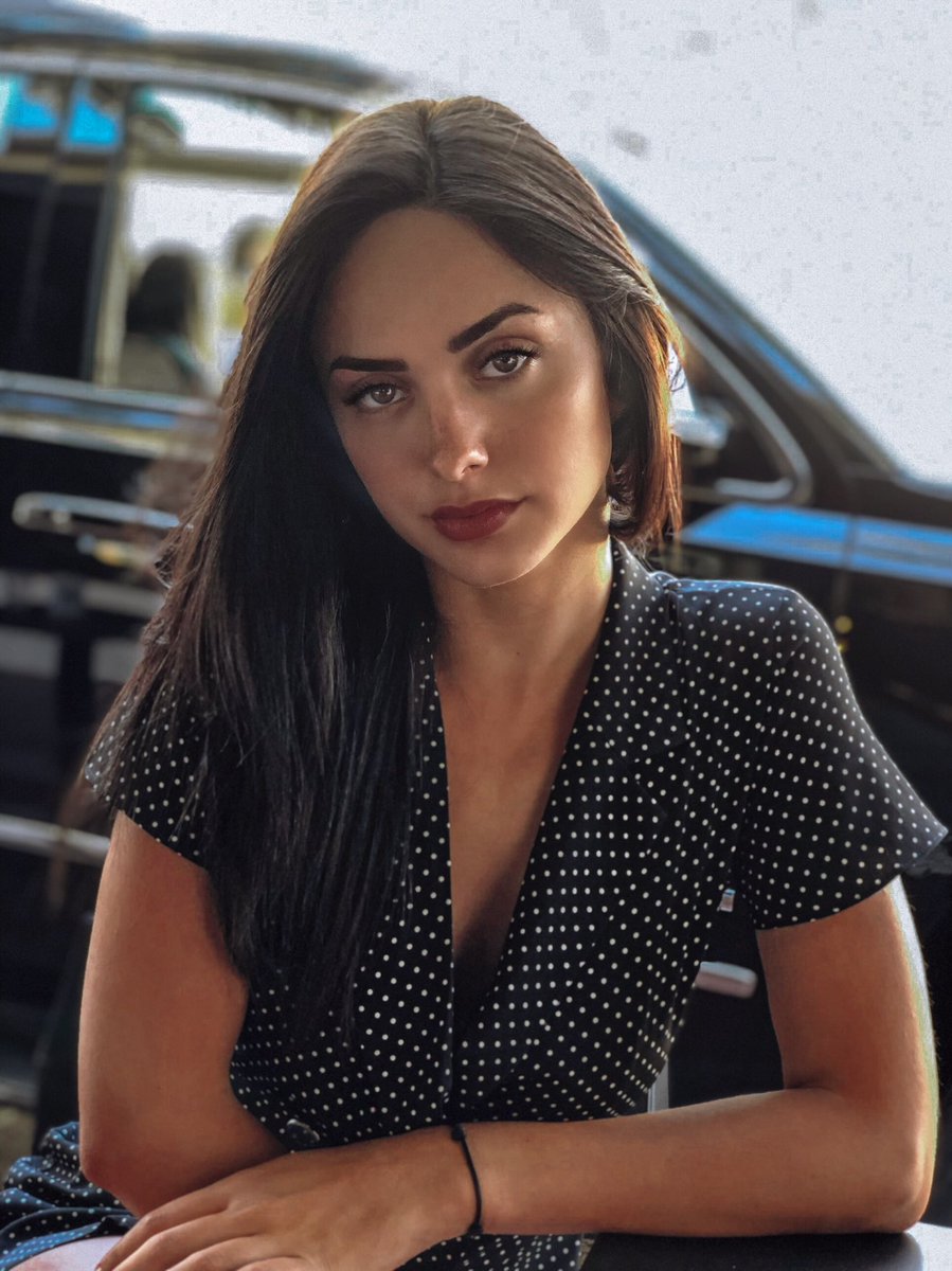 JoannaSaidWhatt's tweet photo. Which one? https://t.co/Lw60Jrs6IY