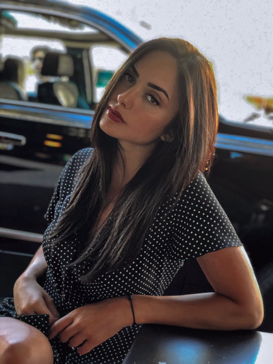 JoannaSaidWhatt's tweet photo. Which one? https://t.co/Lw60Jrs6IY