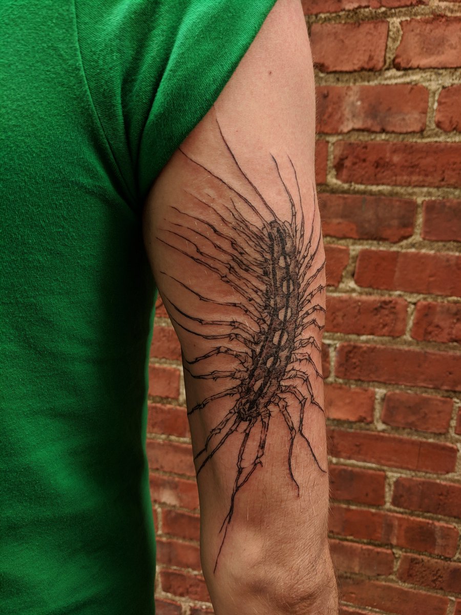 petercoffey's tweet image. About two weeks ago I got a new tattoo, and I've been waiting until it's done peeling to share it, but what the heck, here it is fresh! 

It's #notscience, but I hope y'all don't mind.