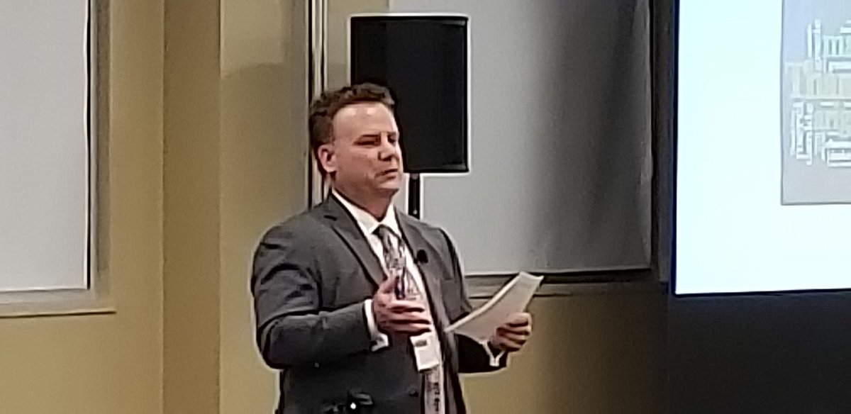 CFCMMag's tweet photo. Closing remarks from Jim Sally VP - Specialties @BrenntagNA #connectingchemistry https://t.co/M0P3Rz4WVp