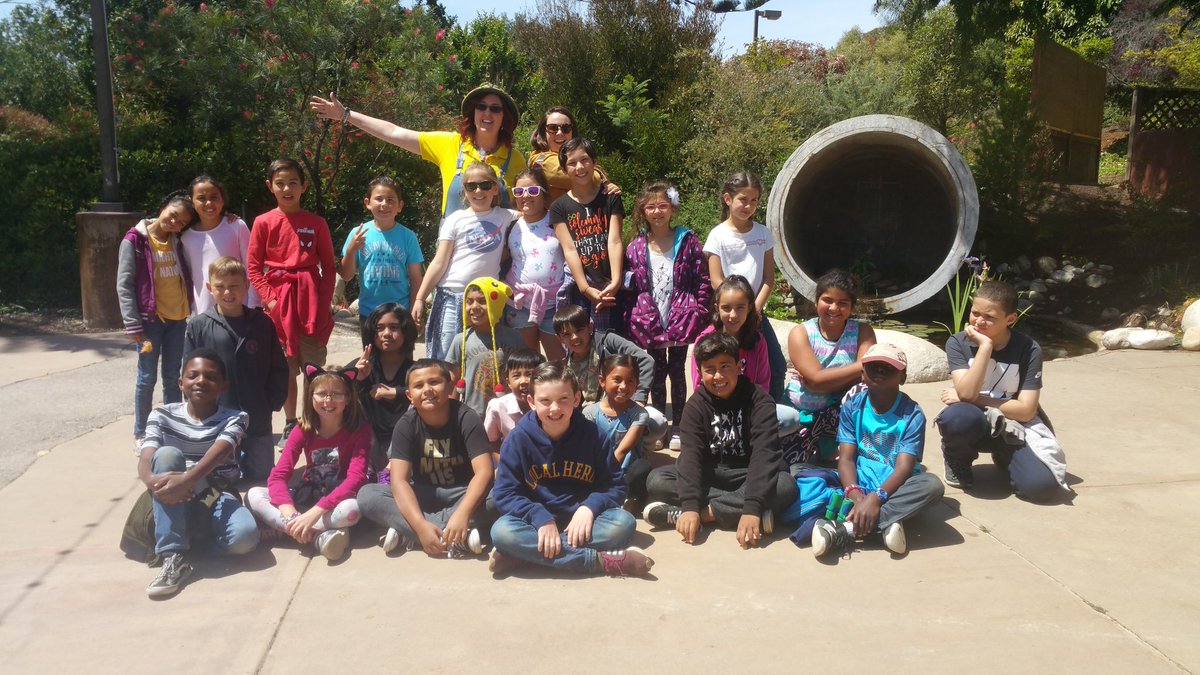 It's always a fun day with #MsSmartyPlants! <a href="/wcgarden/">Water Conservation Garden</a> <a href="/MsSmartyP/">Ms. Smarty-Plants</a> #waterconservationgarden #outdoorfun #cvhills