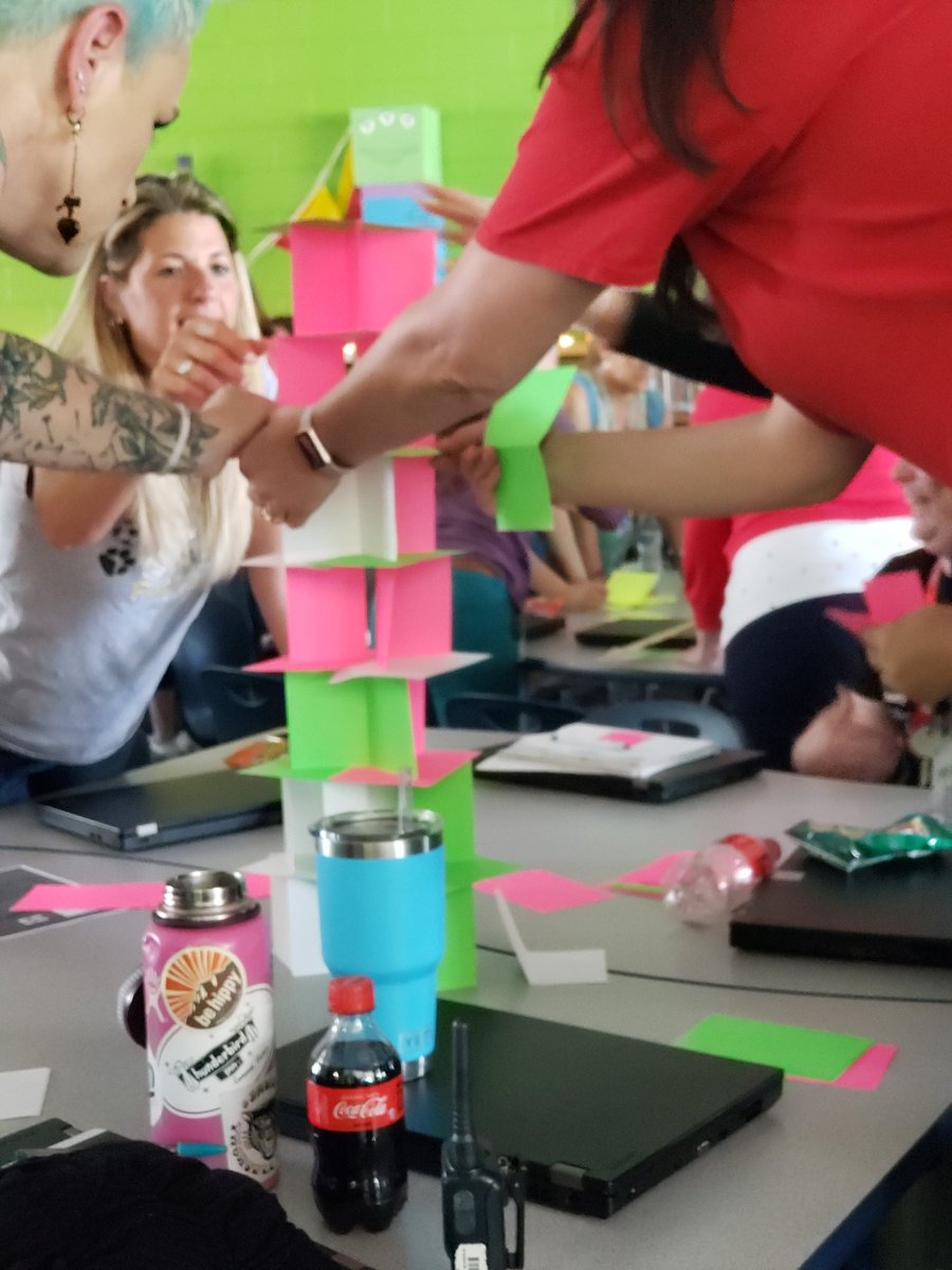 SusanRodgersS4's tweet image. Progress! #TowerChallenge
@ShilohES_NC @SunValleyES_NC 
@AGHoulihan 
@jttopp