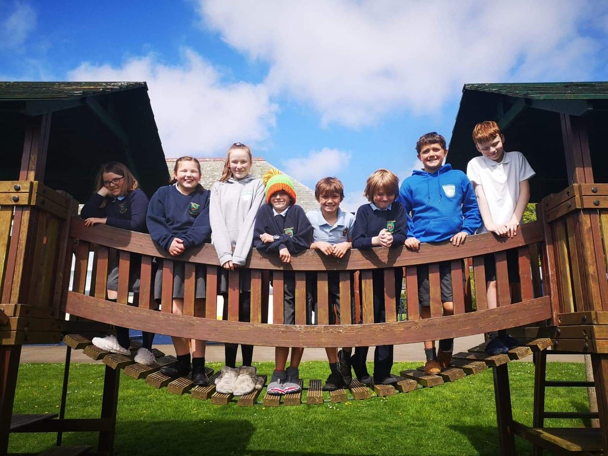 AuchterhousePS's tweet image. Well done to our wonderful #teamauchterhouse swimmers for taking part in Angus Rural Swim Gala!! We&apos;re so proud of you! Congratulations @MurroesP for winning and thank you @ActiveSchAngus - see you next year! #activeangus #weeschoolsrock #scottishswimming