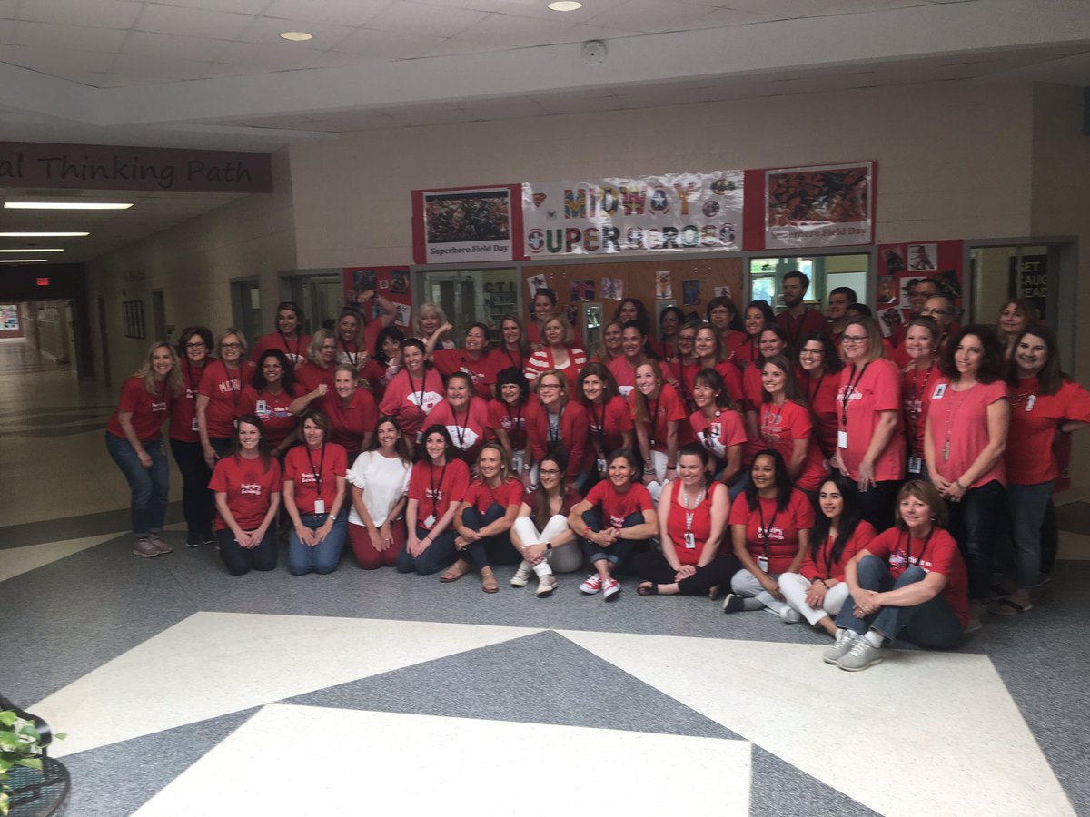 JFicklingJan's tweet image. Our Midway teachers and staff wore red in support of teachers! #SCforEd #mesEmpowers @LexingtonOne @Midway_Mustangs