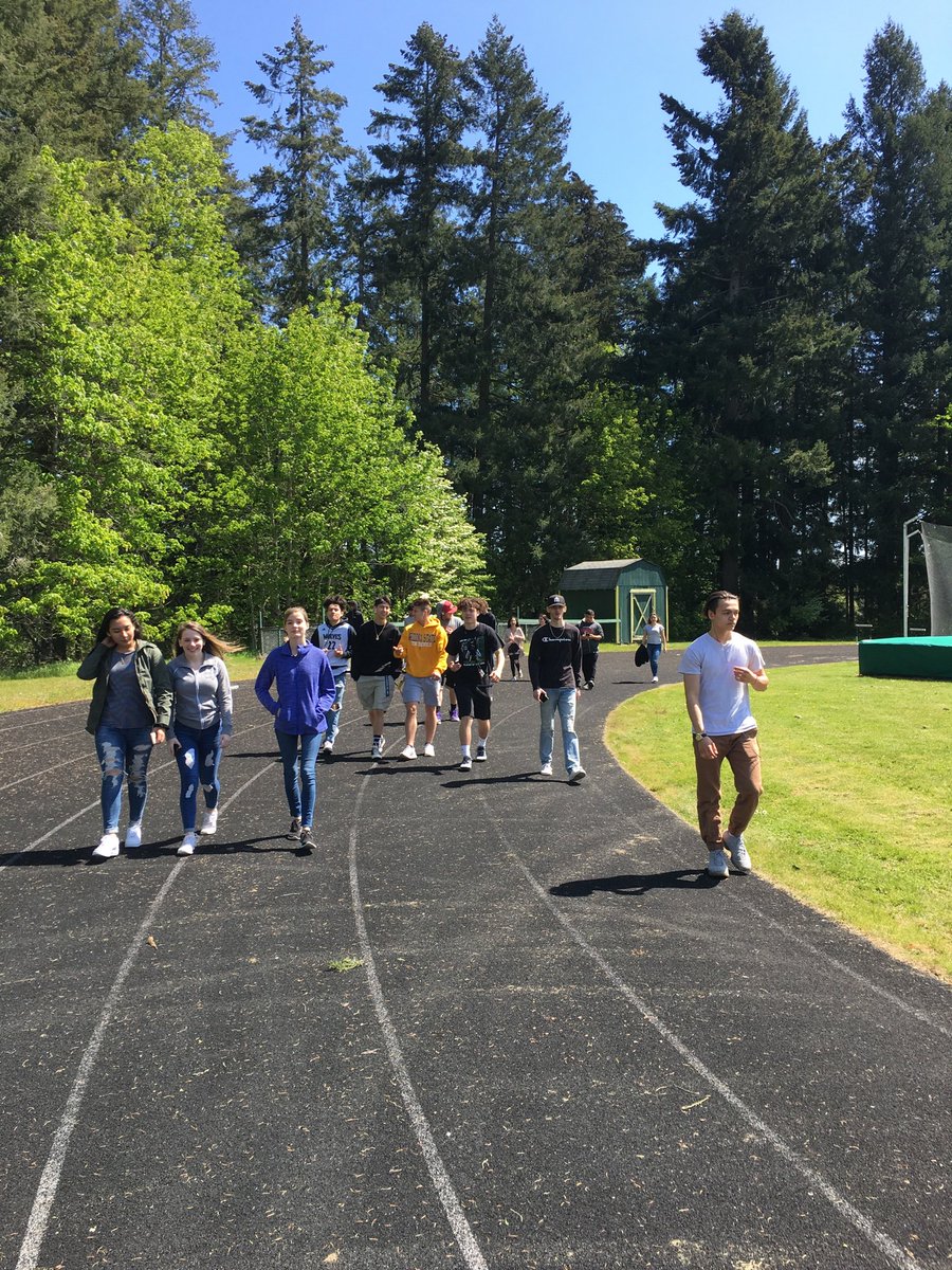ITeachSportsMed's tweet photo. Day 1! Can you 5K every day this May? @timberlineAT @TimberlineM https://t.co/Y5Rb81ck5l